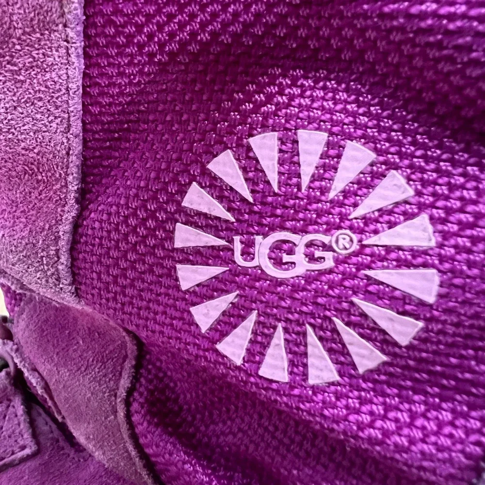 UGG Bobbey 3288 Snow Boots Kids Size 1 Purple Waterproof Shearling Lined Gray